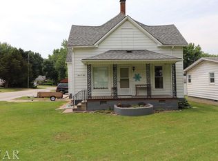 301 N Walnut St, Clinton, IL 61727