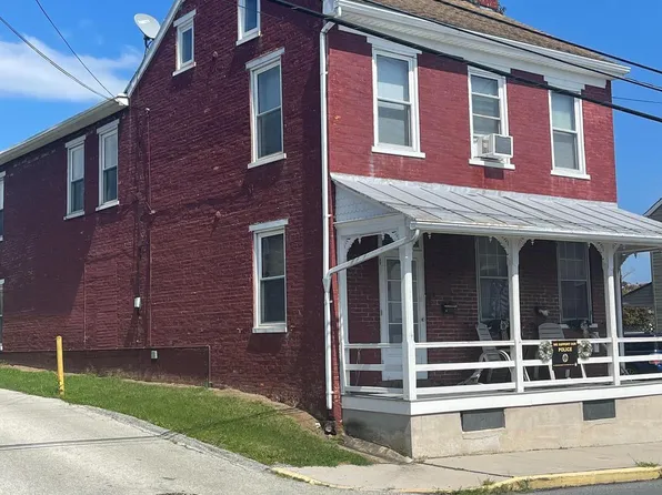93 N Main St, Dover, PA 17315