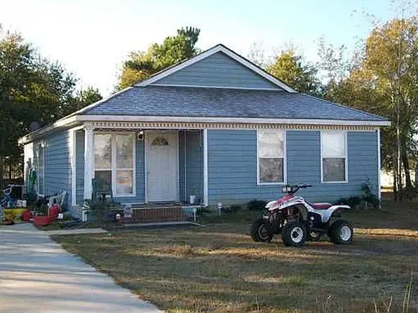 19121 N Clairmonte St, Saucier, MS 39574
