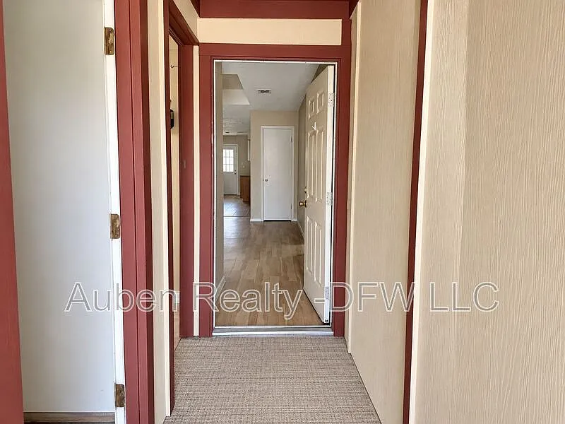 3 bed, 2.0 bath, 1267 sqft, $1,850 — Photo 4