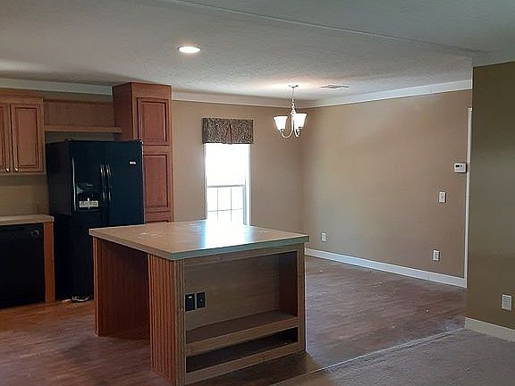 5th image of 1800 E Graves Ave #159