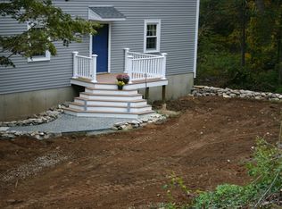 71 Ledgewood Dr, North Branford, CT 06471