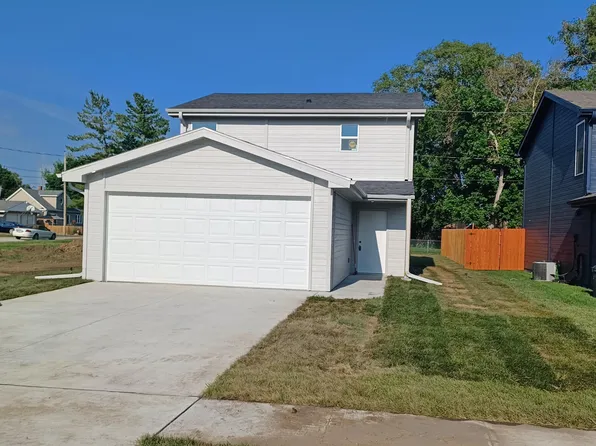 2103 S 13th St, Council Bluffs, IA 51501