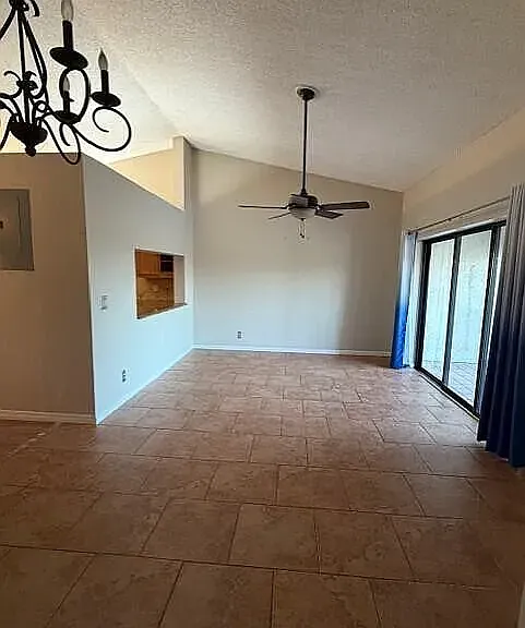 106 Freedom Ct — Photo 7