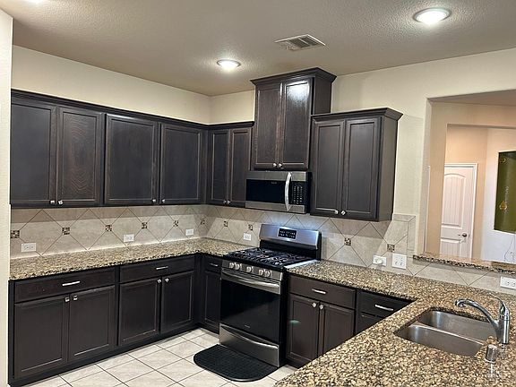3rd image of 10320 Big Sandy Ct