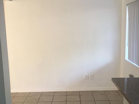 3rd image of 993 S Smith Ave APT 3