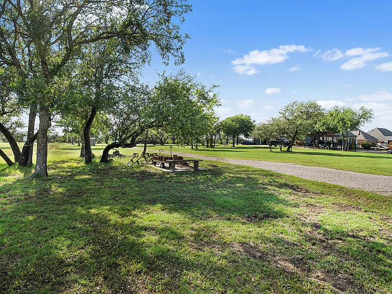 9640 Houston Hill Rd — Photo 7