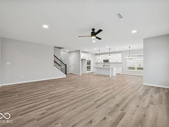 7th image of this home