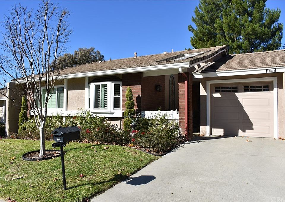 1st image of 27871 Calle Valdes