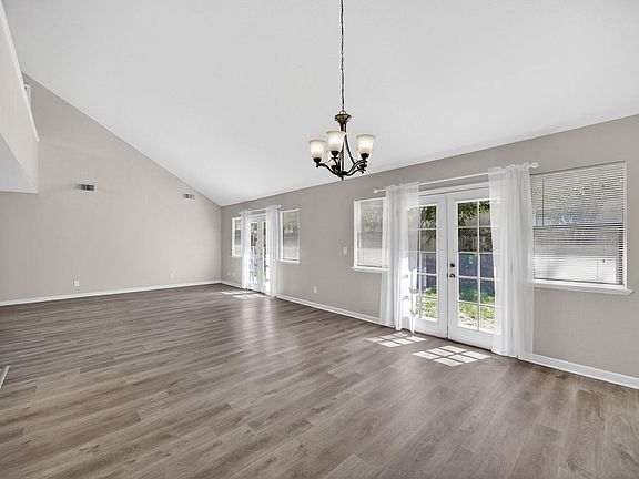 5th image of 8616 Pershing Ave