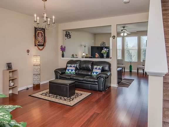 3rd image of 206 S Dunnwood Ln