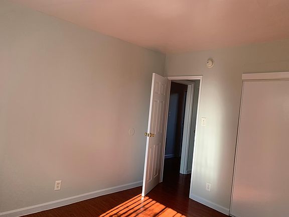 2nd image of 3820 W 27th St #103