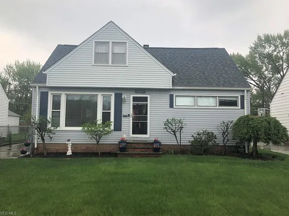 29800 Phillips Ave, Wickliffe, OH 44092