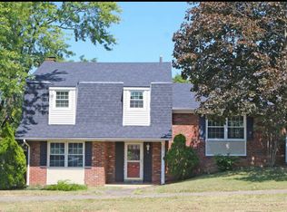 255 Malabu Dr, Lexington, KY 40502