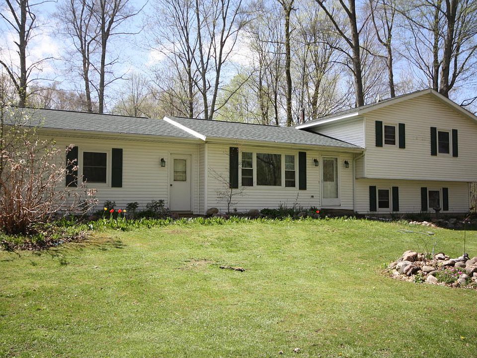 1st image of 14024 S 36th St