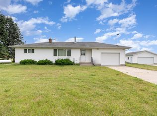 3136 N Seven Mile Rd, Pinconning, MI 48650