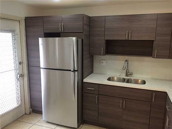 3rd image of 19105 NE 2nd Ave APT 2119