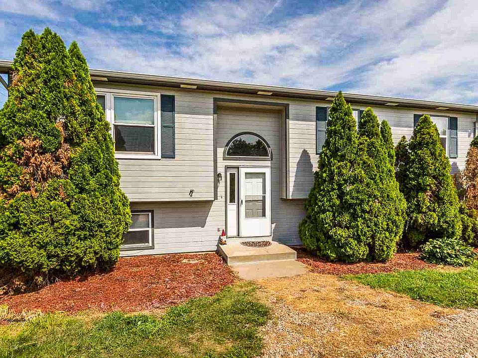 1st image of 2400 Brookfield Dr