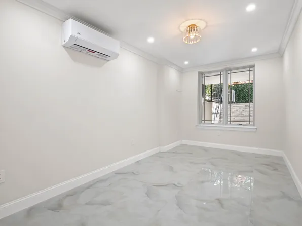 84 Himrod Street image 30 of 34