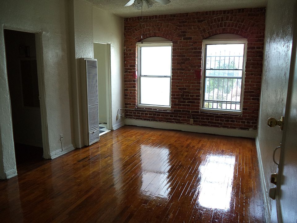 1st image of 726 N Van Ness Ave APT 207
