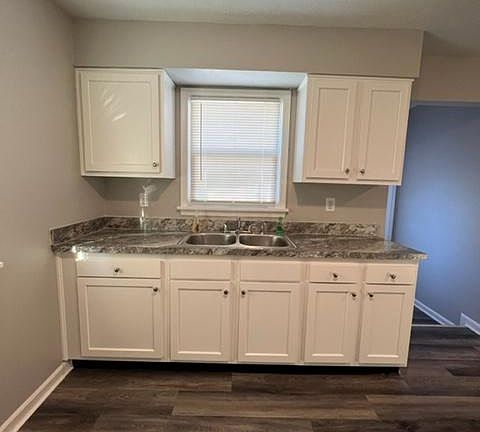 5th image of 7316 Helen Ave