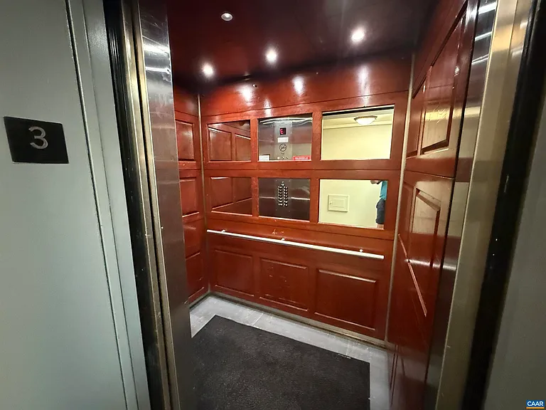 1800 Jefferson Park Ave #310 — Photo 14