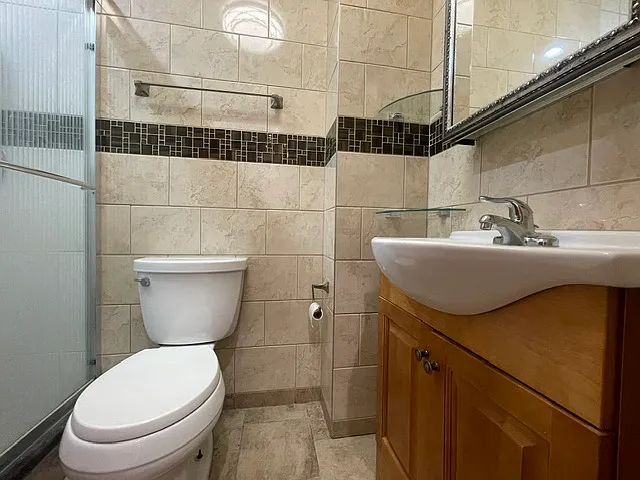 338 8th St #3R — Photo 7