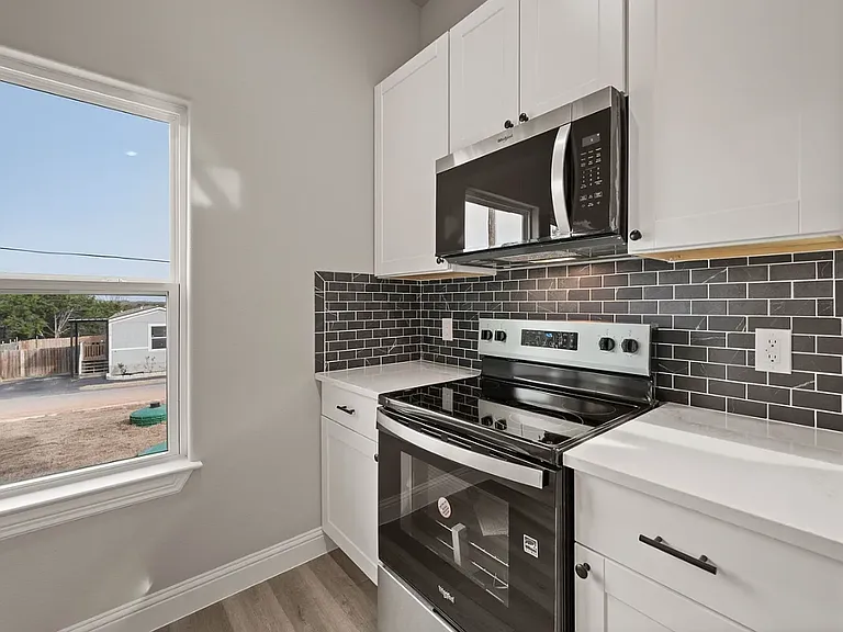 9072 Brazos River Dr — Photo 13