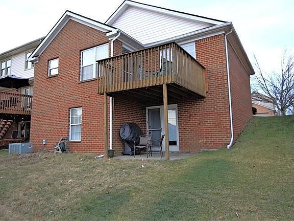 4th image of 2213 Valencia Dr