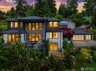 8326 84th Ave SE, Mercer Island, WA 98040