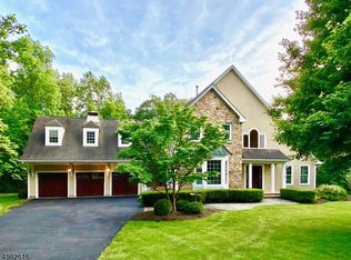 3 White Oak Ridge Ct, Mendham, NJ 07945