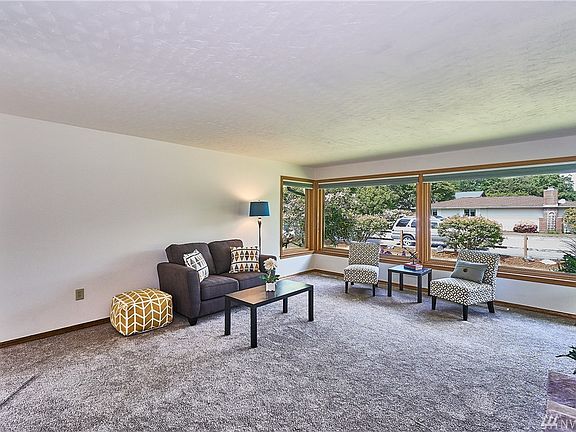 5th image of 529 Merritt Ave NE