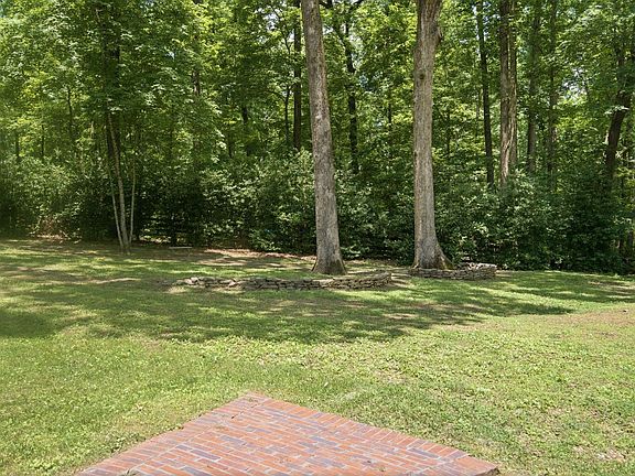 4th image of 1225 Johnny Hall Rd