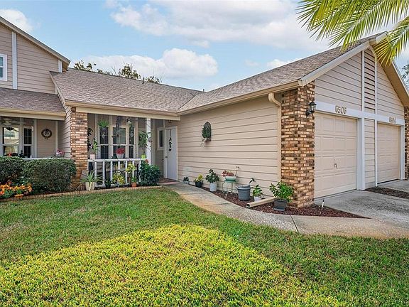 3rd image of 6506 Thicket Trl