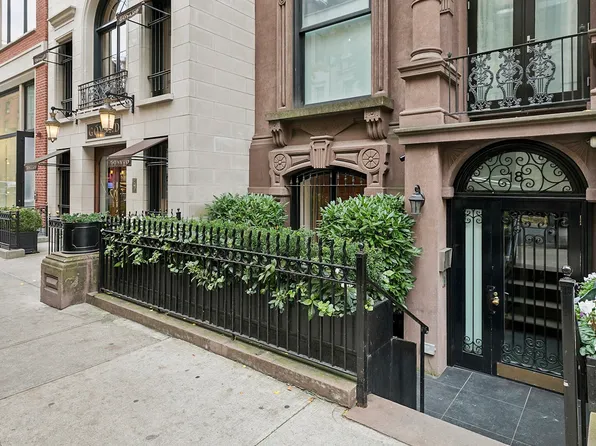 18 East 63rd Street image 8 of 9