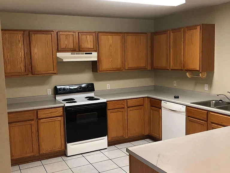 143 Highview Ln — Photo 5