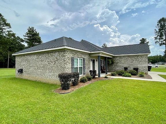 3rd image of 119 Weatherstone Way