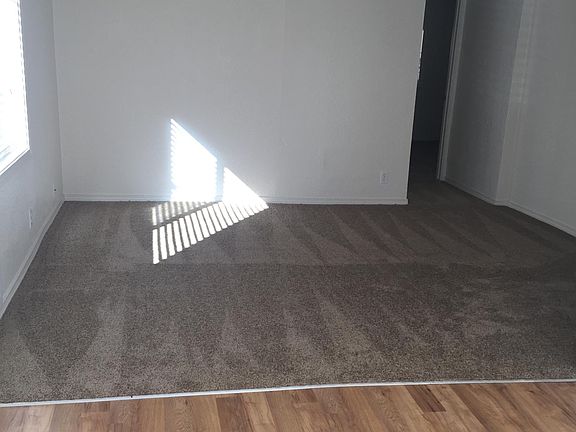 3rd image of 9707 Newgrove Ave SW Unit 4