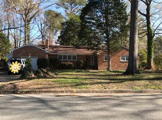 11 Goodwin Rd, Newport News, VA 23606