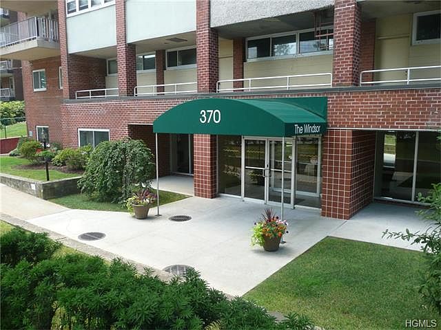 1st image of 370 Westchester Ave APT 2B