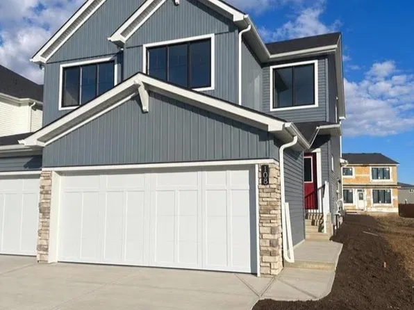 108 Edgemont Rd NW, Edmonton, AB T6M 1J3