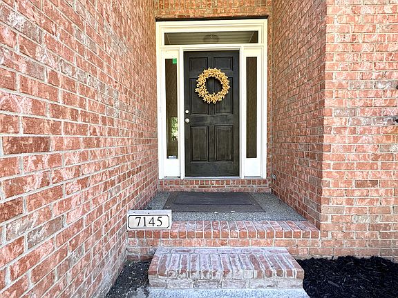 3rd image of 7145 Forrest Oaks Dr