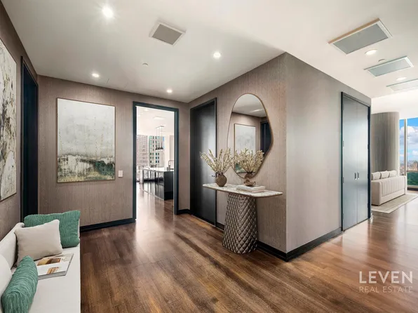 157 West 57th Street image 11 of 24