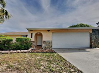 8206 Medford Dr, Port Richey, FL 34668