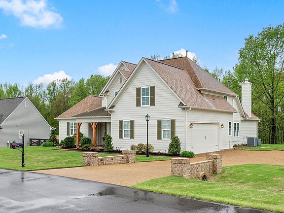 2nd image of 130 Burrow Dr