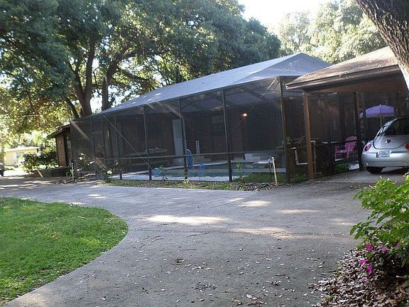 3rd image of 2007 Pleasant Acre Dr