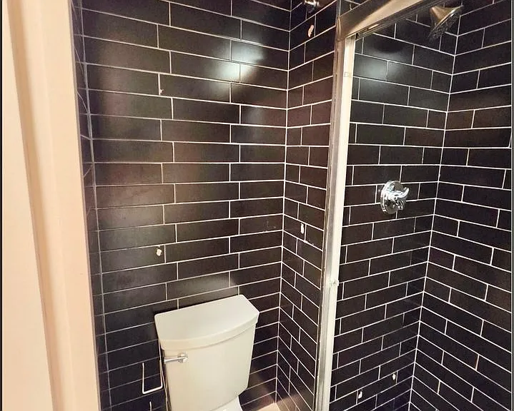 123 Elmwood Avenue — Photo 18