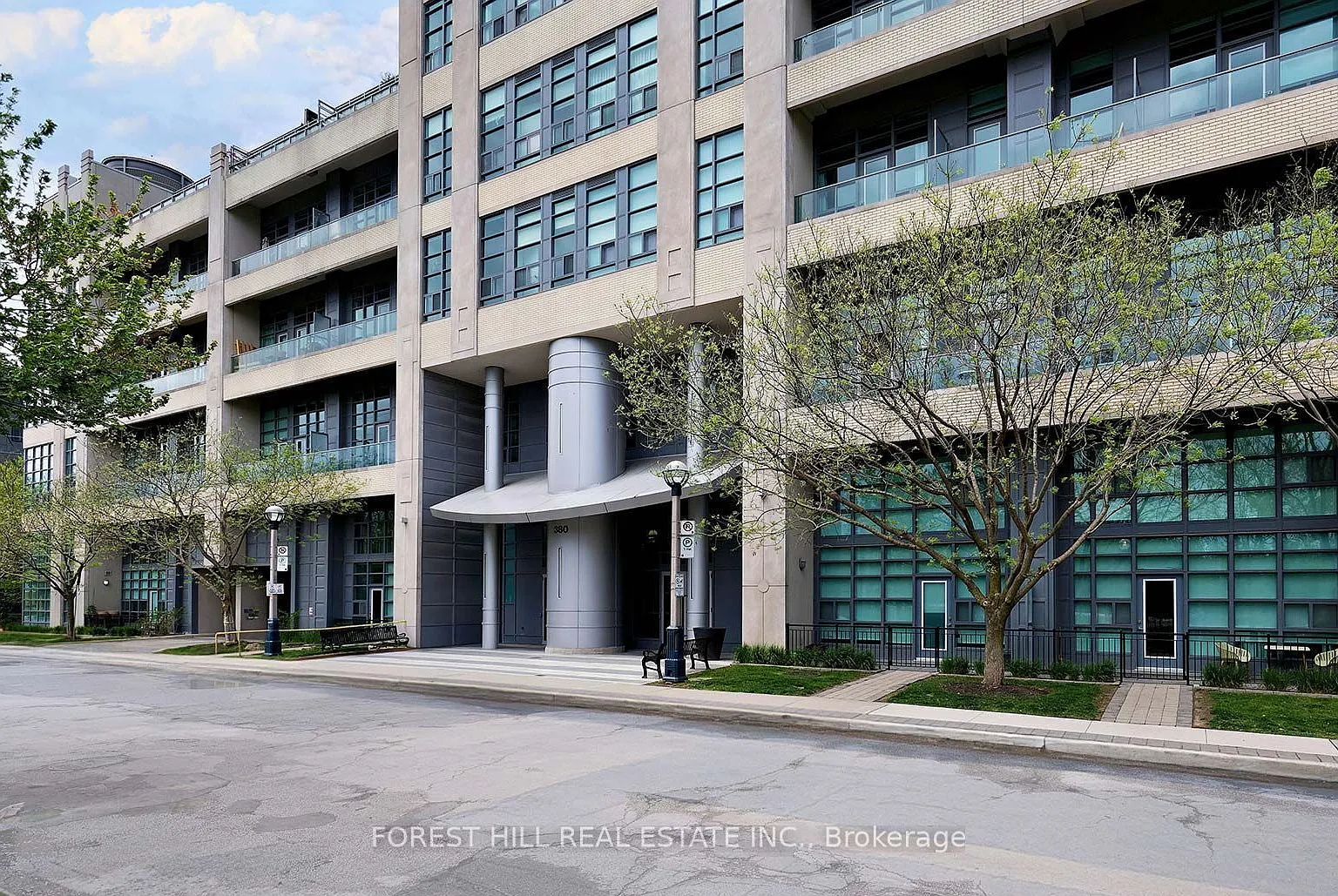 2 bed, $4,000 — Photo 2