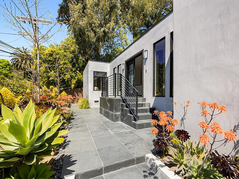 Nestled in the prestigious Beverly Hills PO neighborhood.