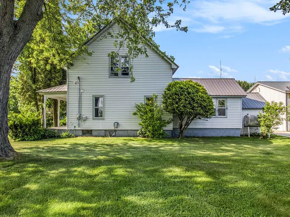 3833 S Baldwin Ave, Fremont, MI 49412